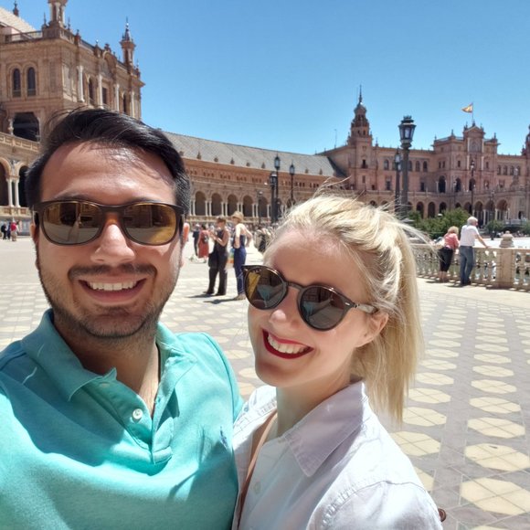 Meet your Posher, Jennifer - Picture 2 of 5